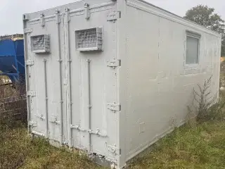 Smågrisestald komplet 20” container danbox