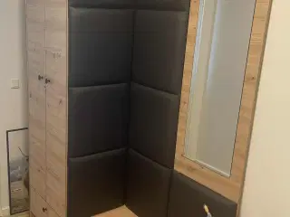 Flot entremøbel/garderobeskab 