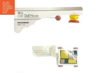 Dukkehusmøbler og tilbehør fra Doll House (str. 7x1,5 cm)