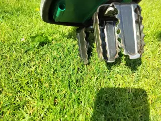 Black&Decker kultivator + 2 18w batt. og oplader