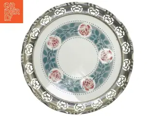 Rundt fad med blomsterdesign (str. Ø 26,5 cm)