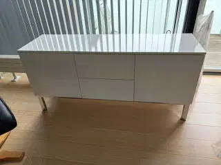 ILVA skænk hvid højglans