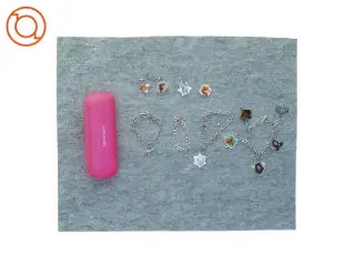 Armbånd med disney champs (str. 8)