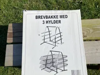 Brevbakke 3 hylder 