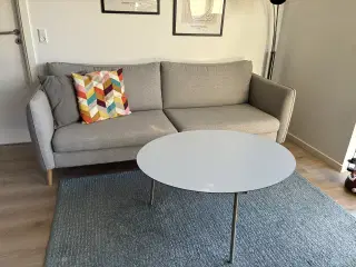 Sofa med tilbehør 