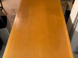 Arne Jacobsen spisebord/ mødebord