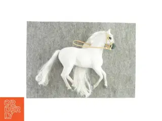En stor legetøjs hest