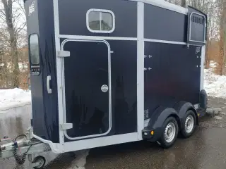 Stærk hestetrailer sælges