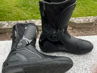Dainese dame støvle str. 42