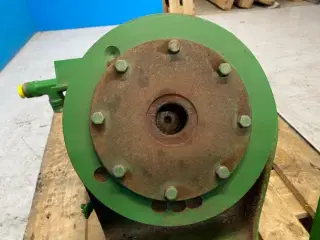 John Deere 1170 Hydrostat pumpe AZ42044