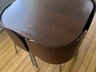 Ikea spisebord med 4 stole