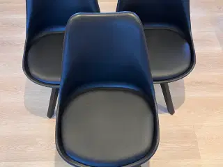 Spisebordsstole i sort plast