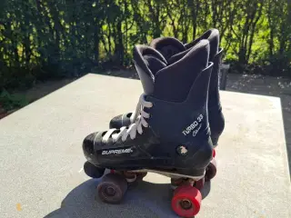 Supreme Turbo33 rulleskøjter 