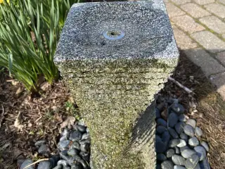 Flot havevandsten med lys