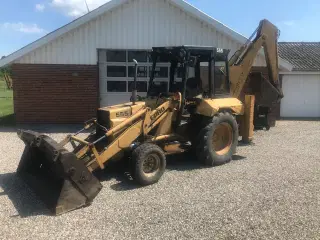 Ford 555 Rendegraver
