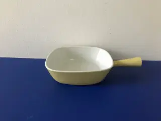 LYNGBY DANILD. ILDFAST / OVNFAST SKÅL / FAD.