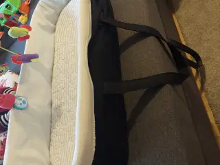 Baby hand carrier