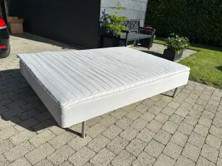 3/4 seng sælges ( 200x140)
