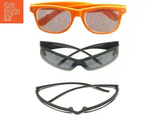 Tre solbriller (str. 8-15 cm)