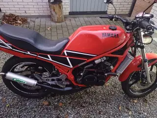 Yamaha RD350 ypvs EFI