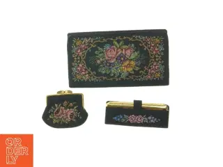 Vintage broderede tilbehørssæt (str. 19x11 cm)
