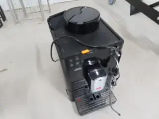 Espressomaskine med indbygget kværn - MELITTA