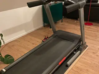 Løbebånd som nyt, stabilt og mange funktioner
