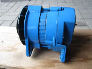 Ford Dynamo med omd. drev fra 2000 til 8000 modell