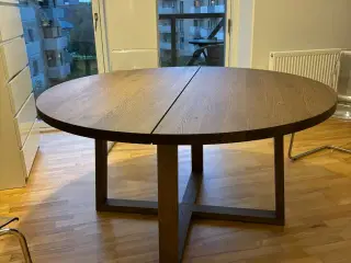 Oak dining table