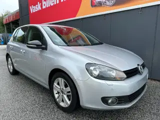 VW Golf VI 1,6 TDi 105 Highline BMT