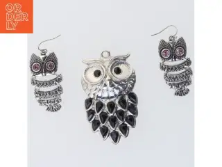Sølvfarvede ugle øreringe og vedhæng (str. 7 x 4 cm og 5 x 2 cm)