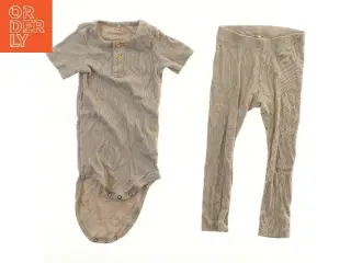 Sæt med kortærmet bodystocking og leggings fra Name It (str. 92)