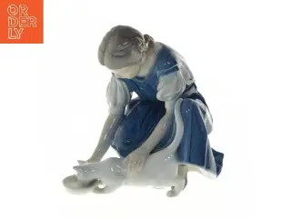 Porcelænsfigur af pige og kat fra B&G (str. 15 cm)