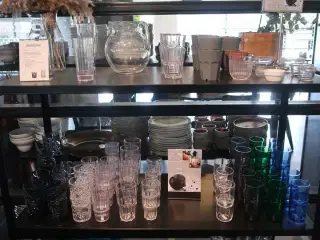 Plastkopper, plastglas, køletasker m.m.