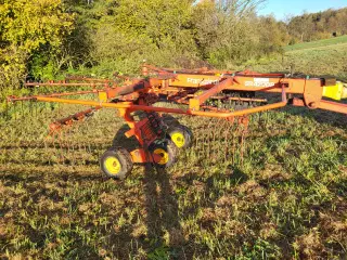 Stor rive til lille traktor