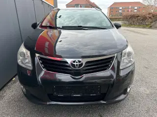 Toyota Avensis 2,2 D-CAT 177 T4 stc.