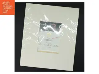 Ch&#226;teau Mouton Rothschild etiket (str svarende til normal etiket på flaske)