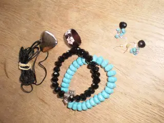 Flot Armkæde+Ørestikker+ring+hjerte.
