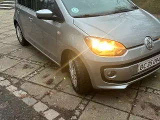 VW UP