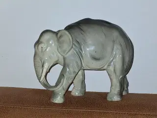 Porcelæns elefant 