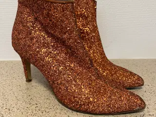 Roccamore støvletter. Str 38