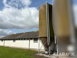 Silo Tunetanken Glasfiber med motor 1 styk