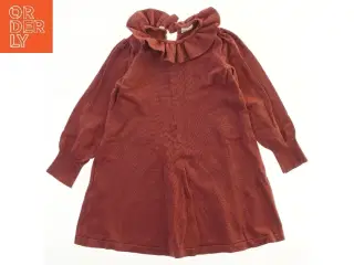 Strikket kjole med flæsekrave fra Pomp de Lux (str. 98)