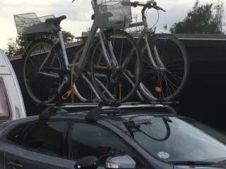 Tagbøjler med cykelholder