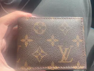 Louis vuitton pung