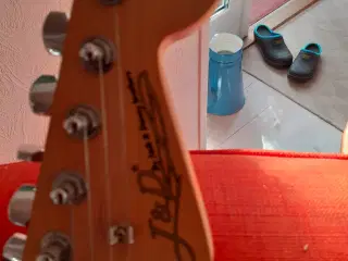 El guitar mærke J&D