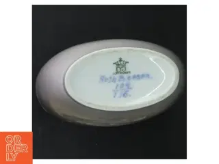 Porcelænsvase fra DJ (str. 16,5 cm)