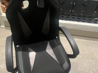 2 stk. gamer stole tilsalg