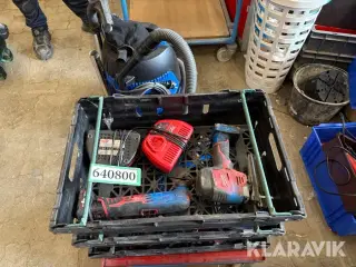 Kasse med værktøj