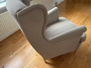 IKEA Strandmon med sandfarvet tekstil